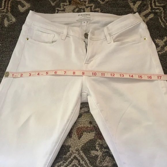 Frame White Skinny Jeans - Size 25 - Picture 3 of 11